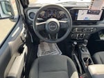 2025 Wrangler Thumbnail 29