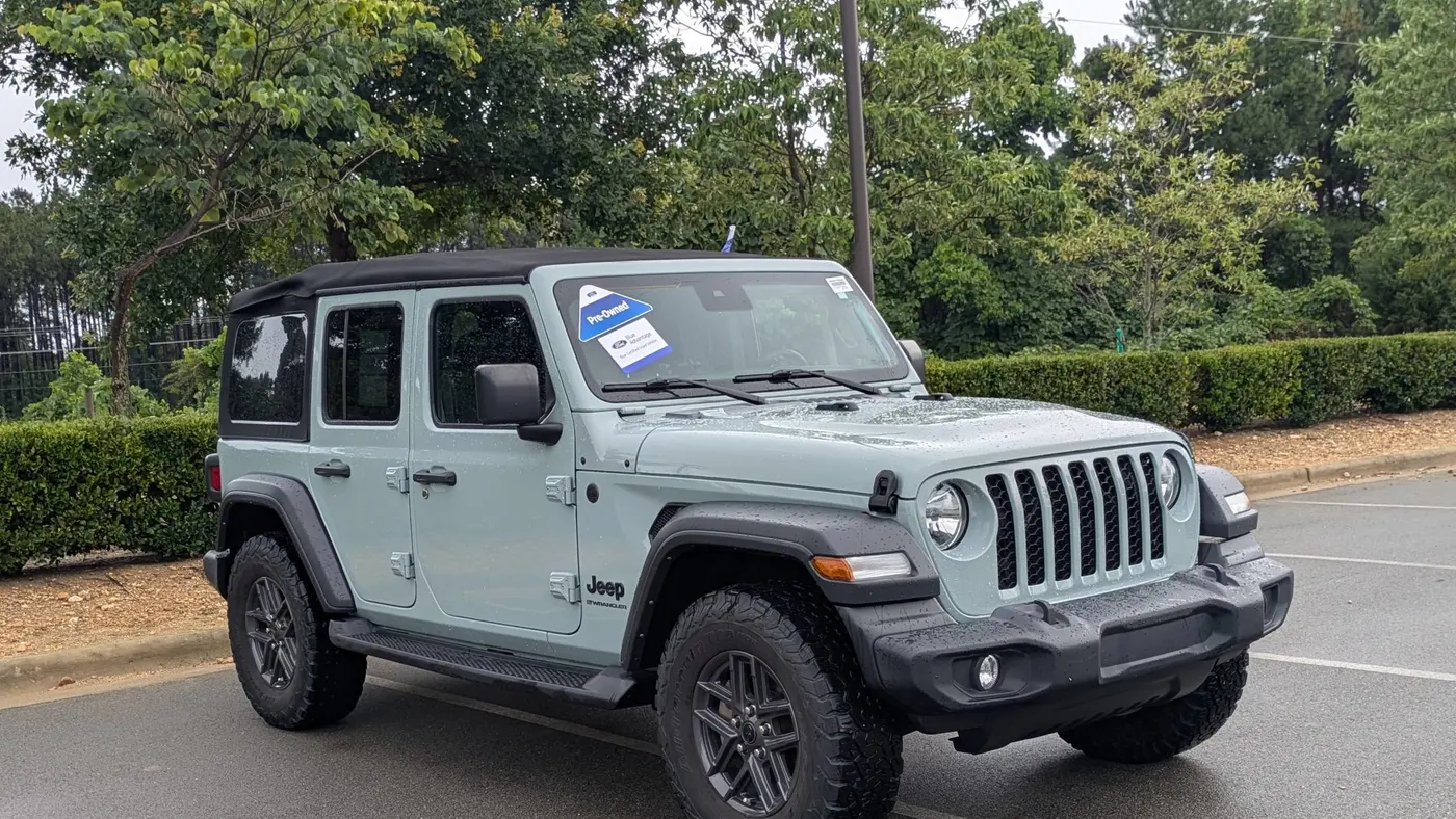 2024 Jeep Wrangler Sport