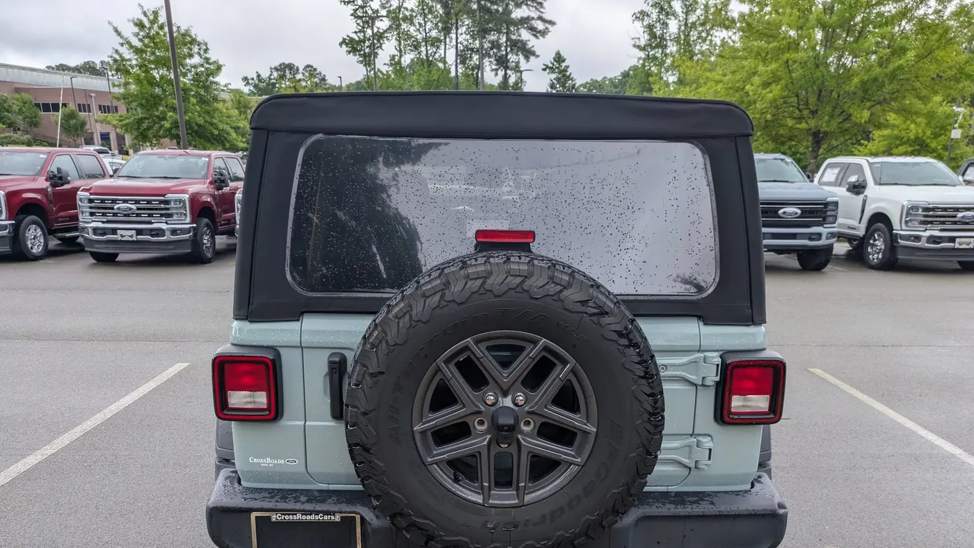 2024 Jeep Wrangler Sport