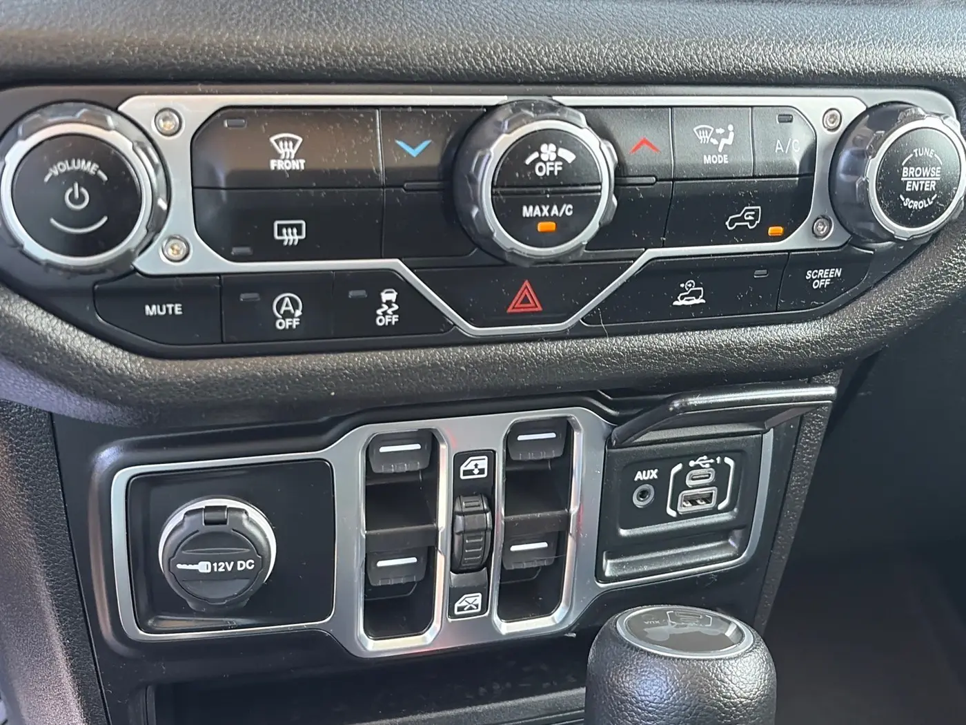 2024 Jeep Wrangler - $32,573