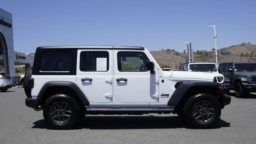 2025 Jeep Wrangler Sport