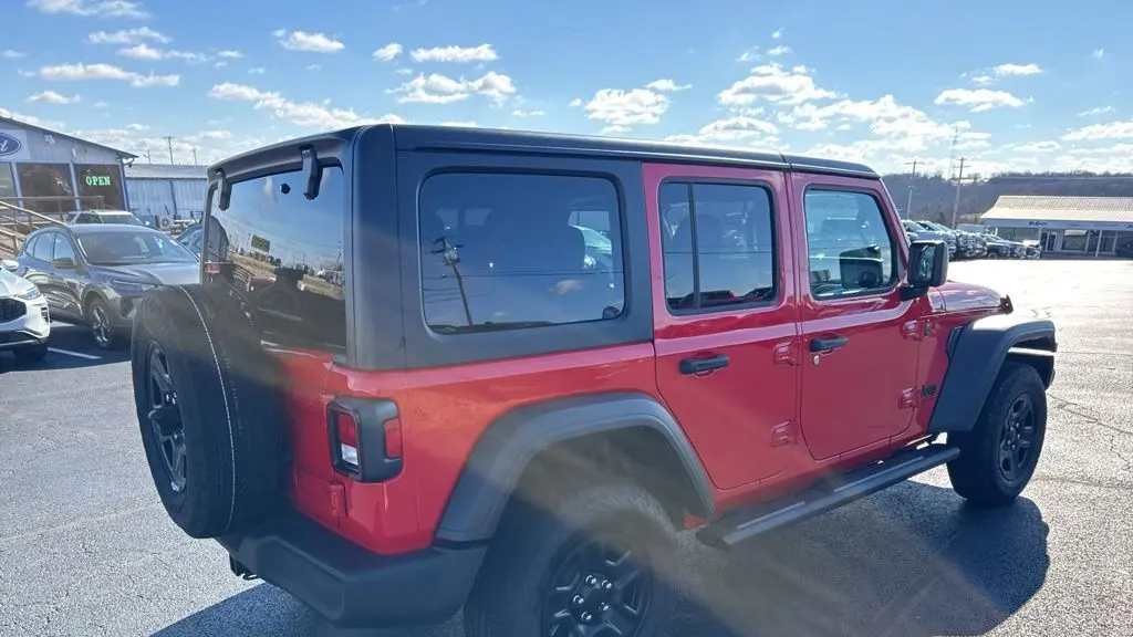 2025 Jeep Wrangler Sport