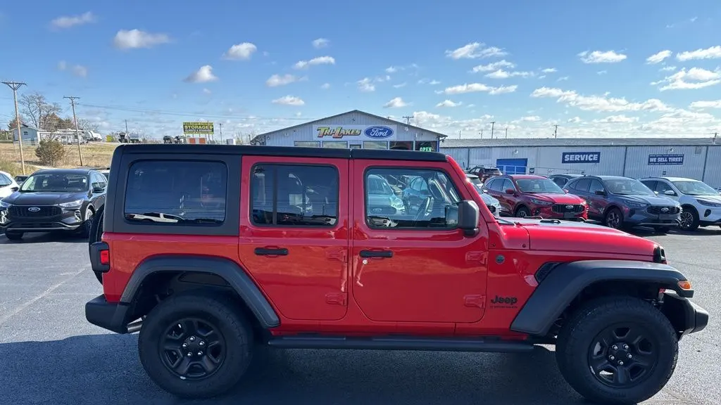 2025 Jeep Wrangler Sport