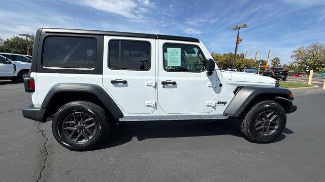 2024 Jeep Wrangler - $29,995