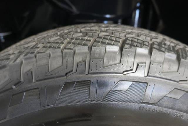 2025 Jeep Wrangler - $28,000