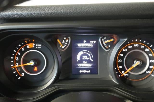 2025 Jeep Wrangler - $28,000