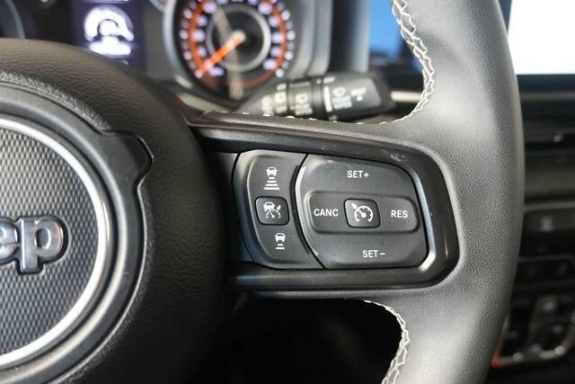 2025 Jeep Wrangler - $28,000