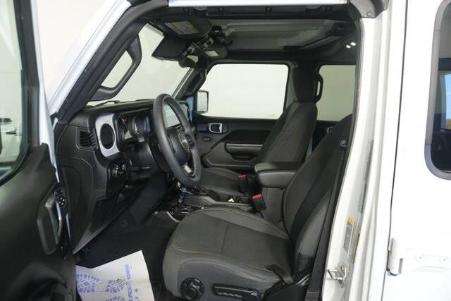 2025 Jeep Wrangler - $28,000