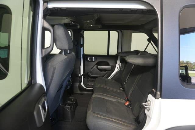 2025 Jeep Wrangler - $28,000