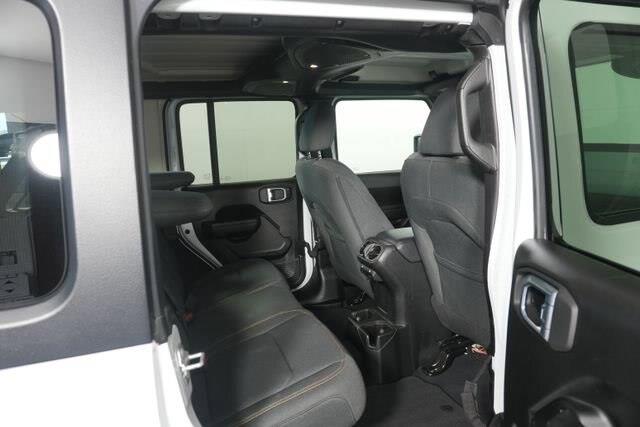 2025 Jeep Wrangler - $28,000