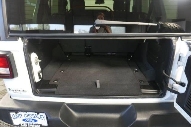 2025 Jeep Wrangler - $28,000