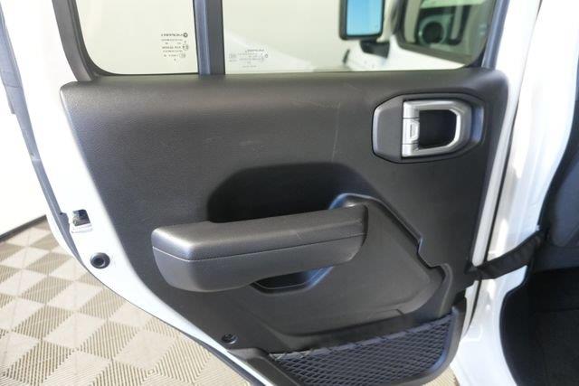 2025 Jeep Wrangler - $28,000