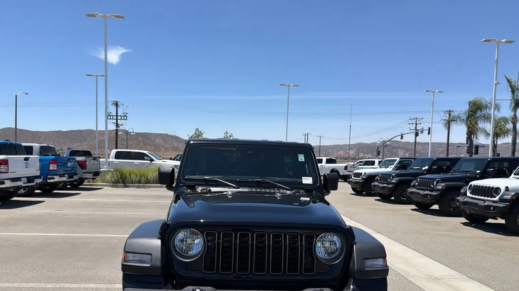 2025 Jeep Wrangler Sport
