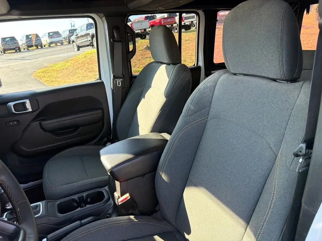 2024 Jeep Wrangler - $24,933