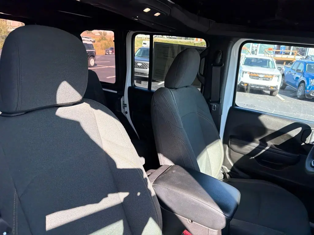 2024 Jeep Wrangler - $24,933