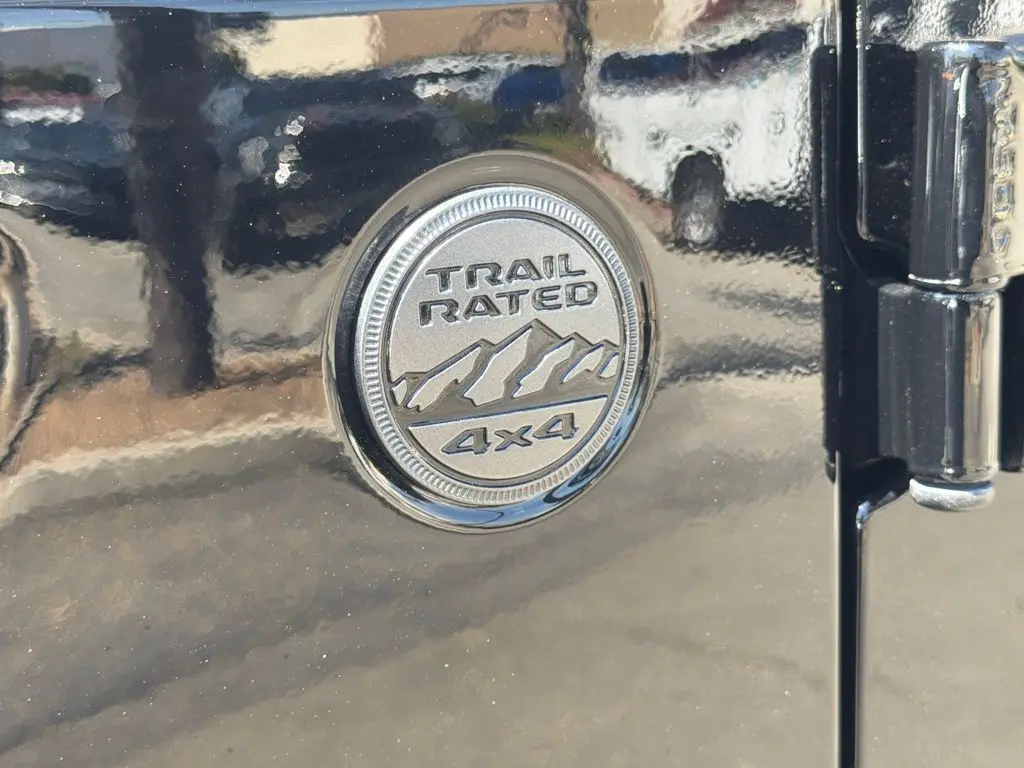 2025 Jeep Wrangler - $34,988