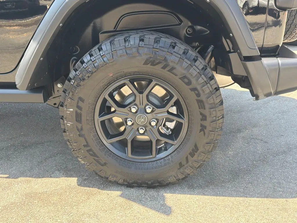 2025 Jeep Wrangler - $34,988