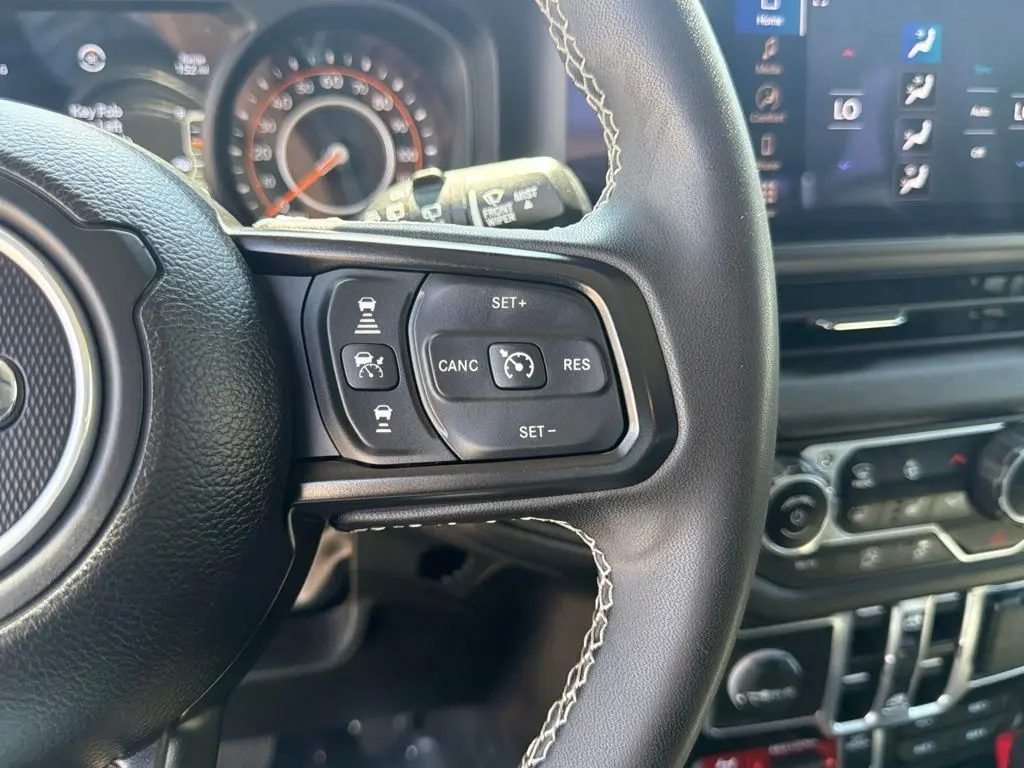 2025 Jeep Wrangler - $34,988