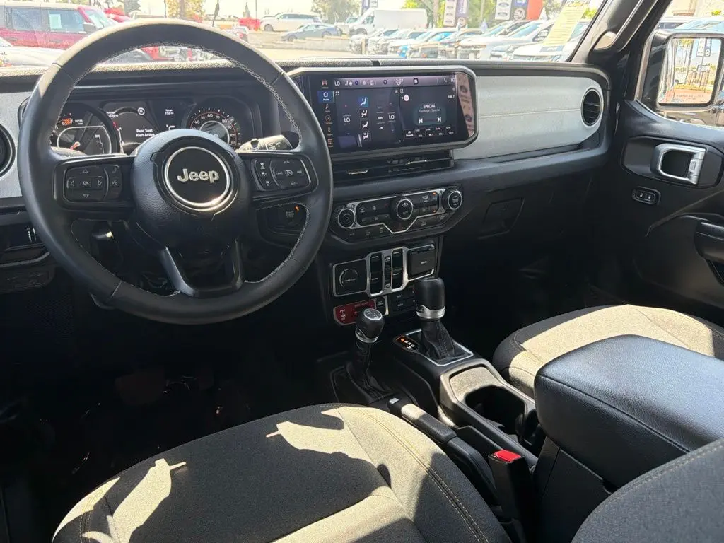 2025 Jeep Wrangler - $34,988