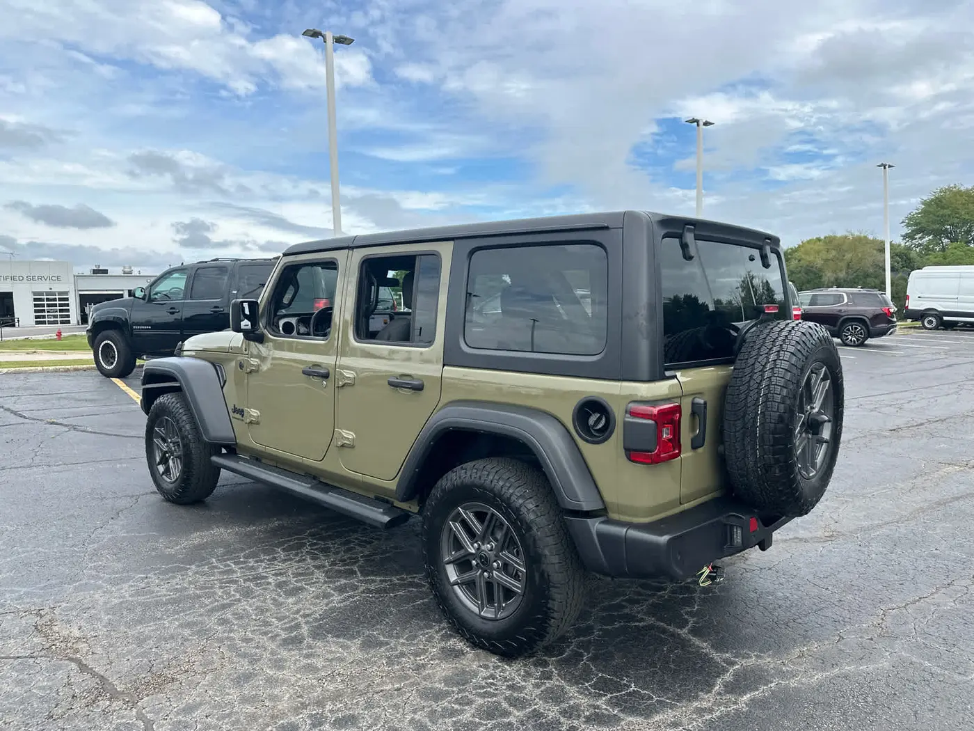 2025 Jeep Wrangler - $33,990