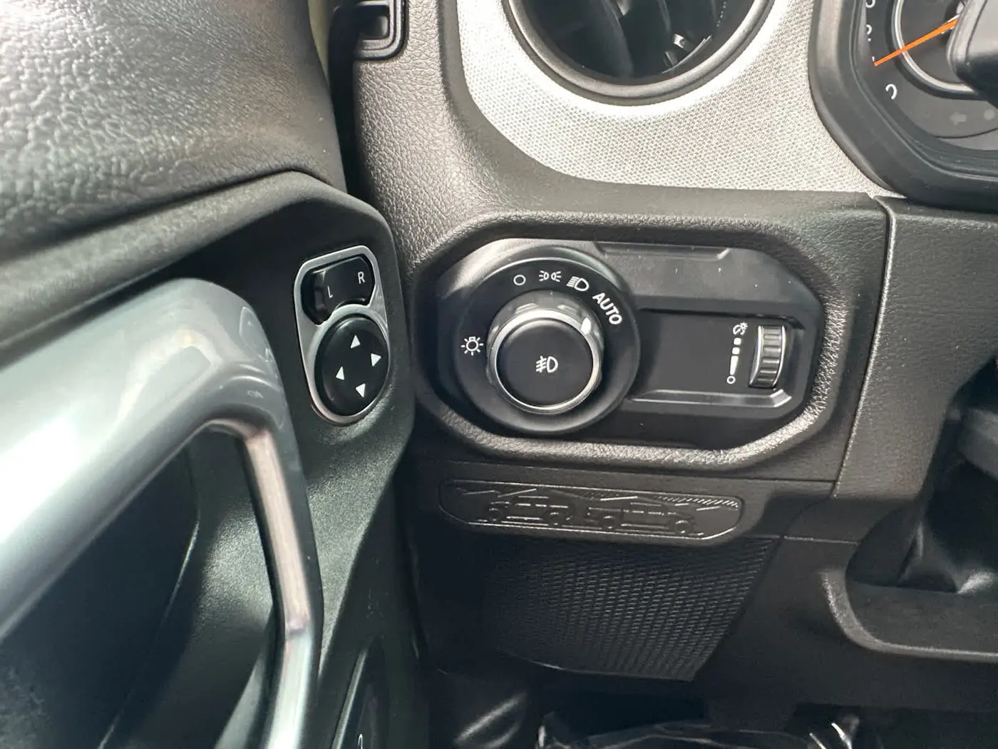 2025 Jeep Wrangler - $33,990