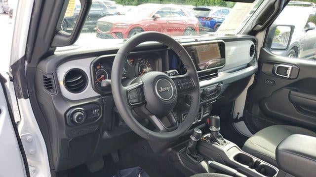 2025 Jeep Wrangler Sport