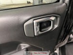 2025 Wrangler Thumbnail 30