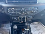 2025 Wrangler Thumbnail 22