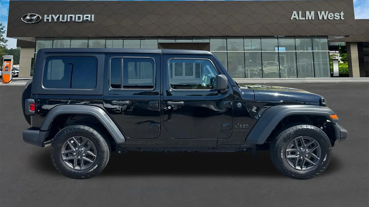 2025 Jeep Wrangler Sport