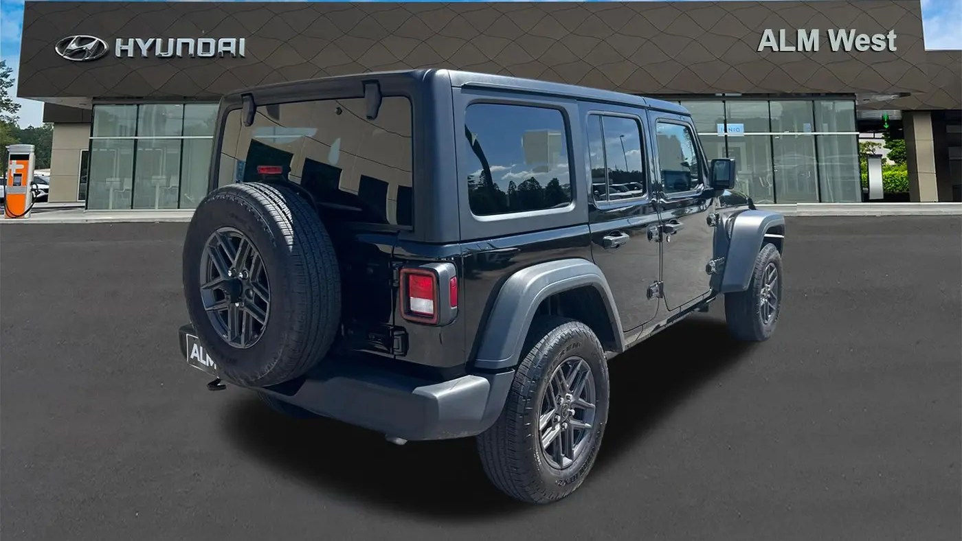 2025 Jeep Wrangler Sport