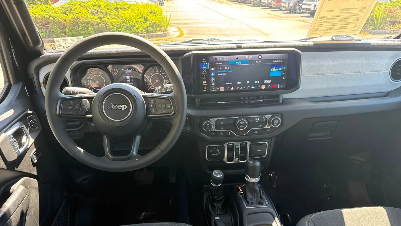 2025 Jeep Wrangler Sport