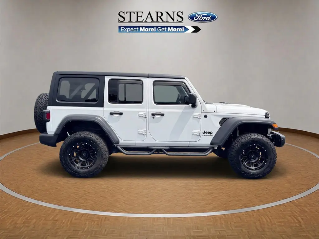 2024 Jeep Wrangler - $30,000