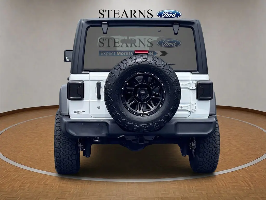 2024 Jeep Wrangler - $30,000