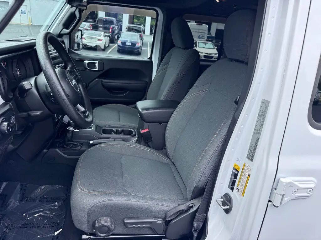 2024 Jeep Wrangler - $30,000