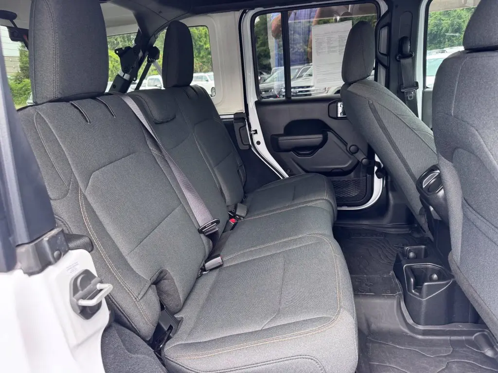 2024 Jeep Wrangler - $30,000