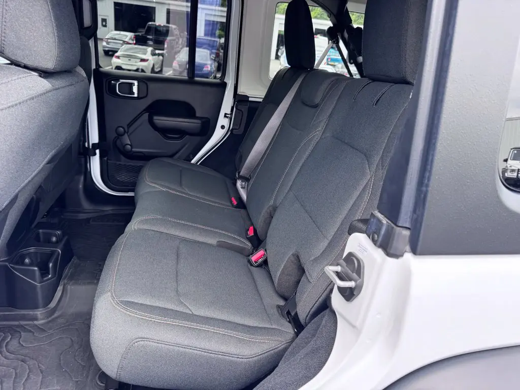 2024 Jeep Wrangler - $30,000
