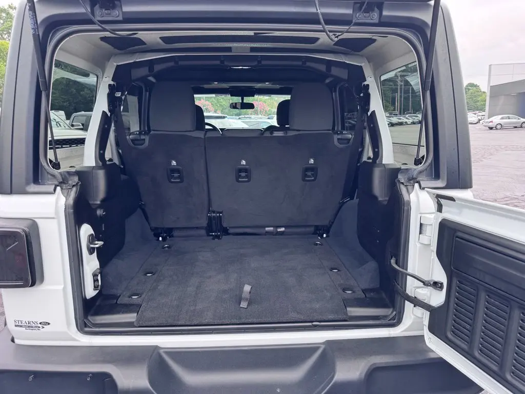 2024 Jeep Wrangler - $30,000