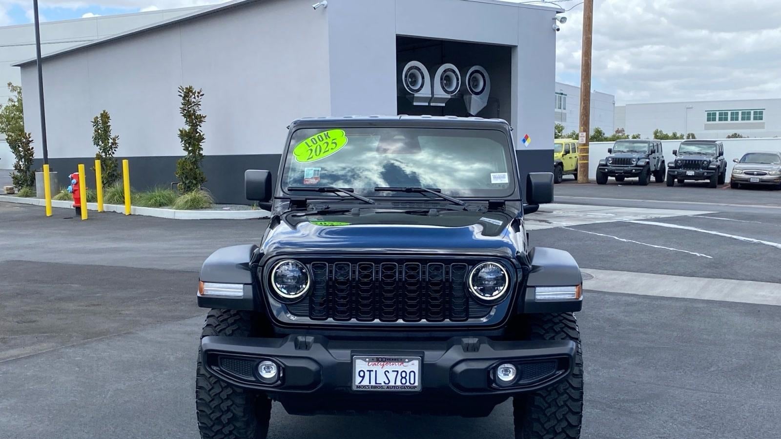 2025 Jeep Wrangler Sport