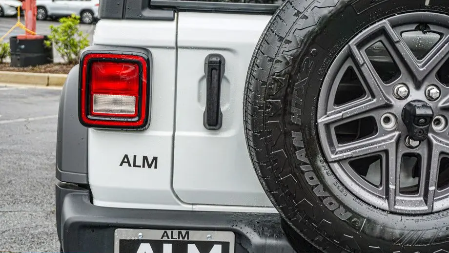 2025 Jeep Wrangler Sport S