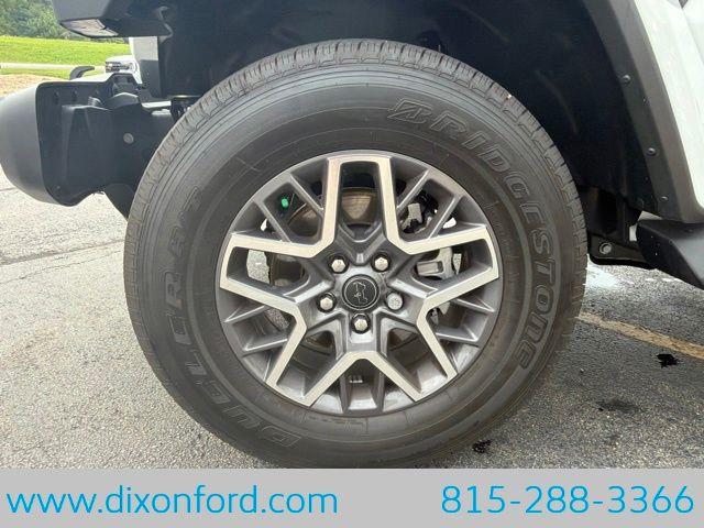 2025 Jeep Wrangler - $40,977
