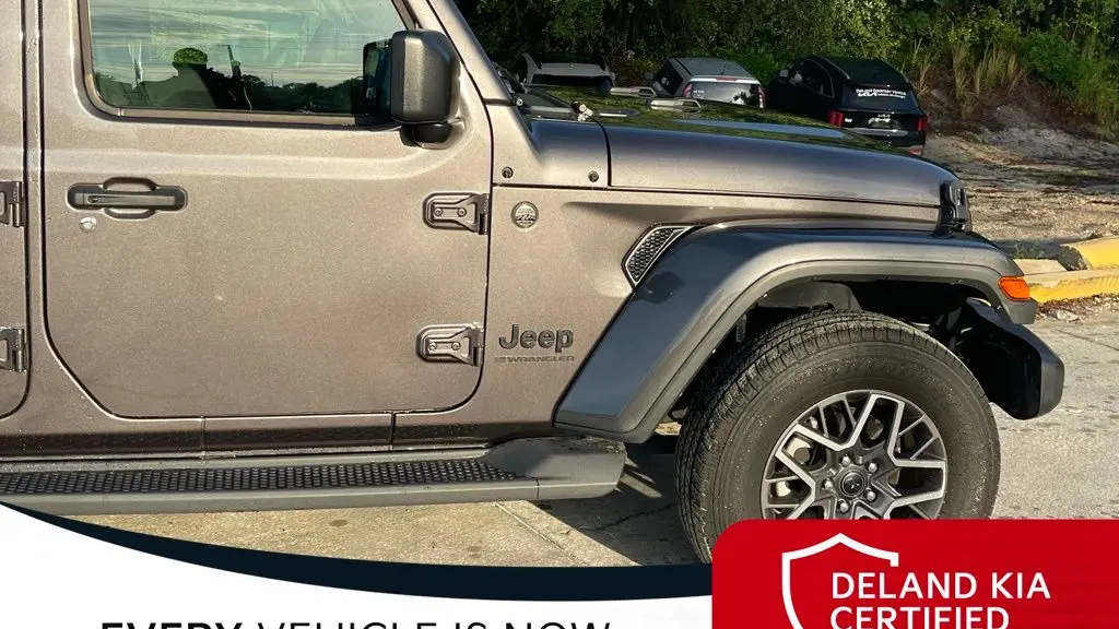 2025 Jeep Wrangler Sahara