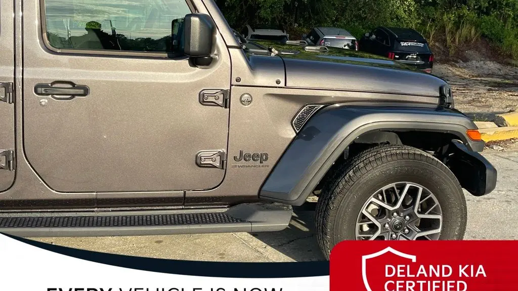 2025 Jeep Wrangler Sahara