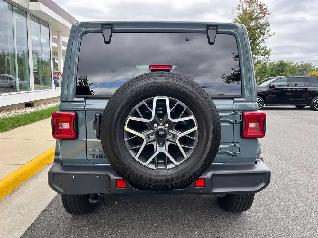 2026 Jeep Wrangler - $47,001