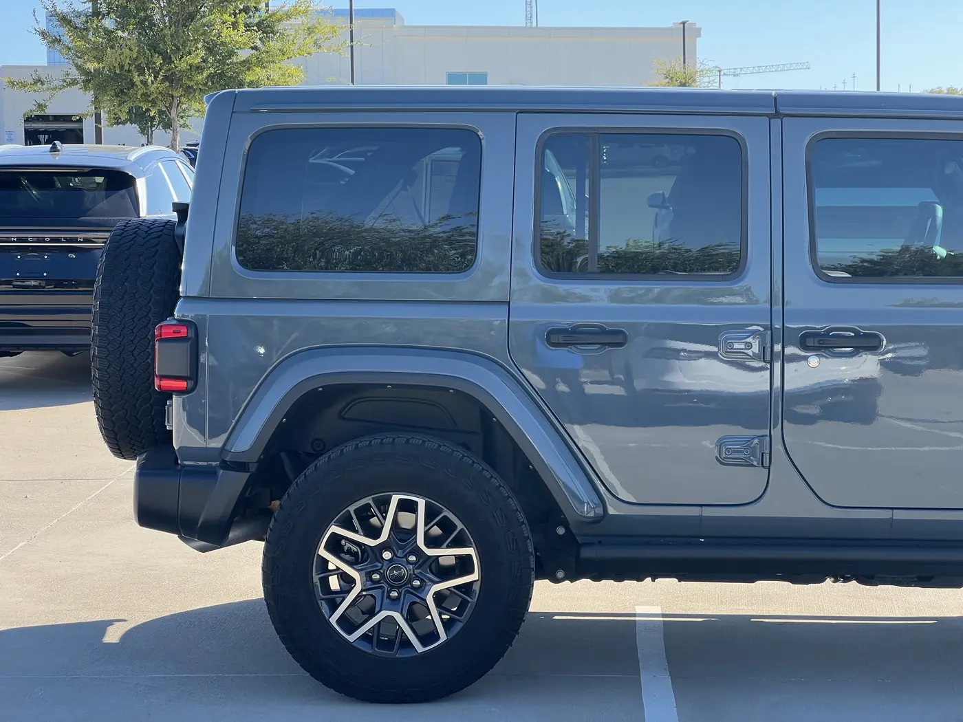2024 Jeep Wrangler - $39,010