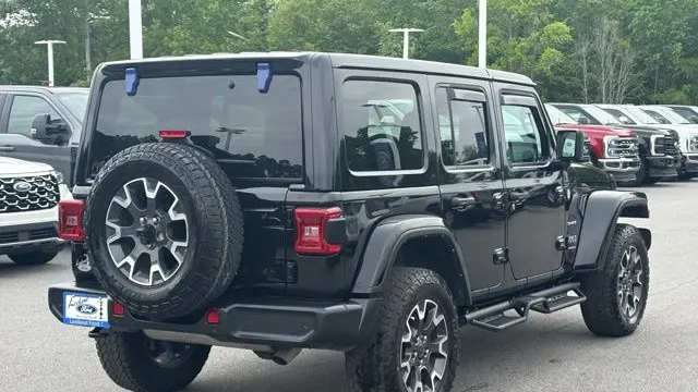 2024 Jeep Wrangler Sahara