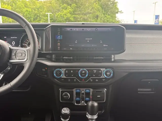 2024 Jeep Wrangler - $34,573