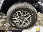 2025 Wrangler Thumbnail 11