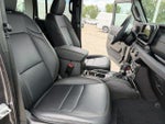 2026 Wrangler Thumbnail 35