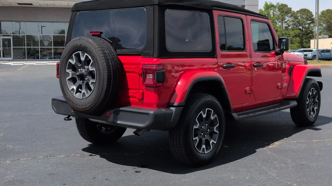 2024 Jeep Wrangler Sahara