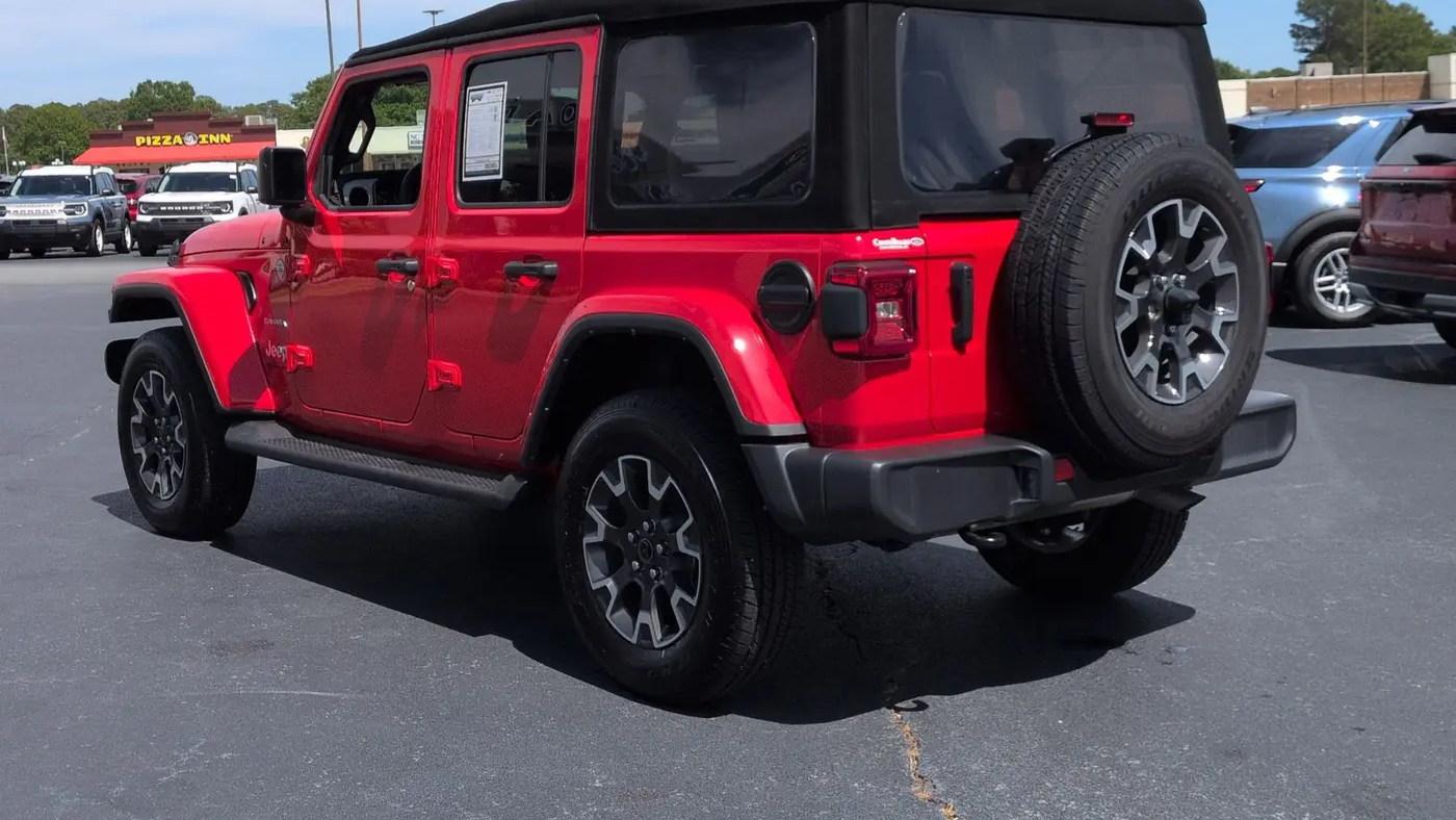 2024 Jeep Wrangler Sahara